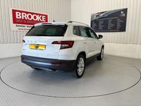 Used Skoda Karoq SE L 150 HP (110 kW) 2020 White SUV