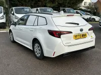 Używany Toyota Corolla 125 KM (91 kW) 2023 Biały
