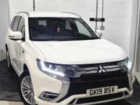 Używany Mitsubishi Outlander P-HEV 2019 Biały Kombi