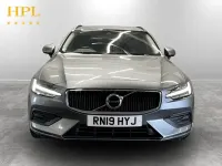 Usado Volvo V60 Momentum 150 HP (110 kW) 2019 Cinzento Carrinha