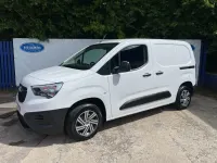 Used Vauxhall Combo Edition 100 HP (73 kW) 2019 White MPV