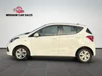 Used Hyundai i10 SE 87 HP (63 kW) 2015 White Hatchback