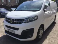 Usado Vauxhall Vivaro Sportive 100 HP (73 kW) 2020 Branco Monovolume