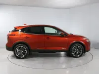 Used Nissan Qashqai Tekna 190 HP (139 kW) 2023 Red SUV
