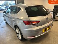 Used Seat Leon SE Dynamic 110 HP (80 kW) 2018 Silver Hatchback