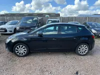 Usado Seat Leon SE 105 HP (77 kW) 2015 Preto Citadino