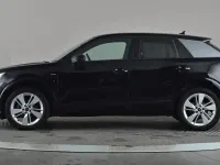 Begagnad Audi Q2 S-Line 150 HK (110 kW) 2023 Svart SUV