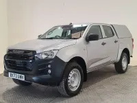 Usado Isuzu D-Max 164 HP (120 kW) 2023 Prateado Pickup