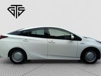 Used Toyota Prius 2025 White Hatchback