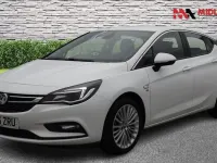 Used Vauxhall Astra Elite 150 HP (110 kW) 2016 White Hatchback