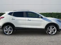 Used Nissan Qashqai N-Motion 2019 White SUV