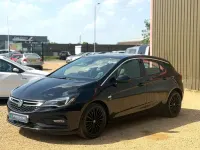 Used Vauxhall Astra Elite 200 HP (147 kW) 2018 Black Hatchback