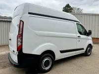 Usado Ford Transit Custom S 105 HP (77 kW) 2021 Branco Van