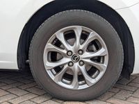 Used Mazda 2 75 HP (55 kW) 2022 White Hatchback