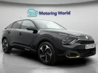 Usado Citroën C4 PureTech 130 CV (95 kW) 2022 Negro Utilitario