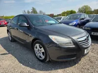 Begagnad Vauxhall Insignia 160 HK (117 kW) 2011 Grå Halvkombi