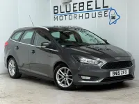 Begagnad Ford Focus Zetec 2015 Grå Kombi