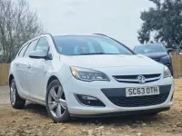 Używany Vauxhall Astra SRi 2014 Biały Kombi
