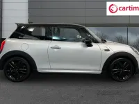 Usado Mini Cooper Hatch 136 HP (100 kW) 2019 Prateado Citadino