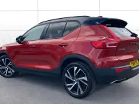 Used Volvo XC40 R-Design Pro 150 HP (110 kW) 2019 Red SUV