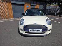 Used Mini Cooper Hatch 136 HP (100 kW) 2015 White Hatchback