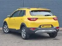 Used Kia Stonic 99 HP (72 kW) 2023 Yellow SUV