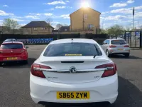 Second-hand Vauxhall Insignia SRi 136 CP (100 kW) 2015 Alb Hatchback