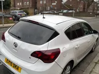 Used Vauxhall Astra SRi 115 HP (84 kW) 2015 White Hatchback