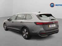 Usado VW Passat Life 204 HP (150 kW) 2025 Cinzento Carrinha