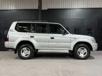 Used Toyota Land Cruiser 176 HP (129 kW) 2001 Silver SUV