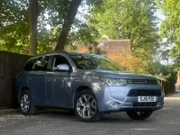 Used Mitsubishi Outlander P-HEV 2015 Blue Estate