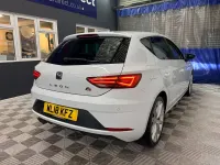 Used Seat Leon FR 125 HP (91 kW) 2018 White Hatchback