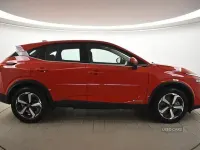 Used Nissan Qashqai Acenta Premium 190 HP (139 kW) 2022 Red SUV
