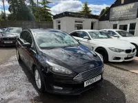 Gebraucht Ford Focus Zetec 2015 Schwarz Kleinwagen