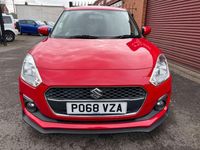 Usado Suzuki Swift 90 HP (66 kW) 2019 Vermelho Citadino