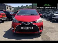 Used Toyota Yaris Design 99 HP (72 kW) 2016 Red Hatchback
