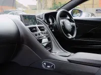 Used Aston Martin DB11 502 HP (369 kW) 2018 White Coupe
