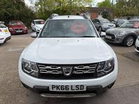 Used Dacia Duster Prestige 110 HP (80 kW) 2016 White SUV