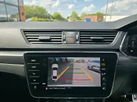 Usado Skoda Superb SportlinePlus 2021 Gris Utilitario