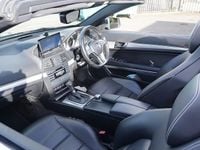 Begagnad Mercedes E220 170 HK (125 kW) 2013 Silver Cab