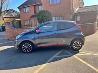 Begagnad Toyota Aygo Trend 2021 Grå Halvkombi