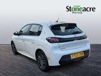 Used Peugeot 208 Active Premium 101 HP (74 kW) 2022 White Hatchback