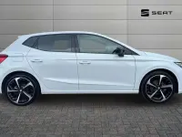Used Seat Ibiza FR Sport 113 HP (83 kW) 2024 White Hatchback