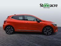 Used Renault Clio V Techno 145 HP (106 kW) 2022 Orange Hatchback