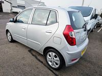 Used Hyundai i10 Active 2011 Silver Hatchback
