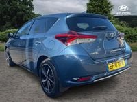 Used Toyota Auris Hybrid Design 134 HP (98 kW) 2018 Blue Hatchback