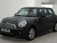 Used Mini Cooper Hatch 122 HP (89 kW) 2013 Black Hatchback