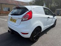 Usado Ford Fiesta 95 HP (69 kW) 2013 Branco Citadino