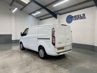 Used Ford Transit Custom Limited 130 HP (95 kW) 2020 White Van