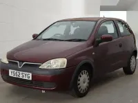 Usado Vauxhall Corsa Club 75 HP (55 kW) 2002 Vermelho Citadino